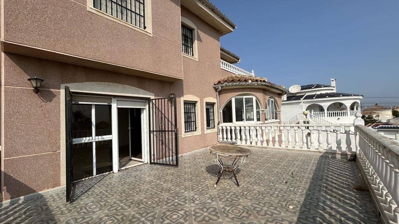 Chalet de 5 habitaciones en Ciudad Quesada en venta - 599.990 € (Ref: 9155244)