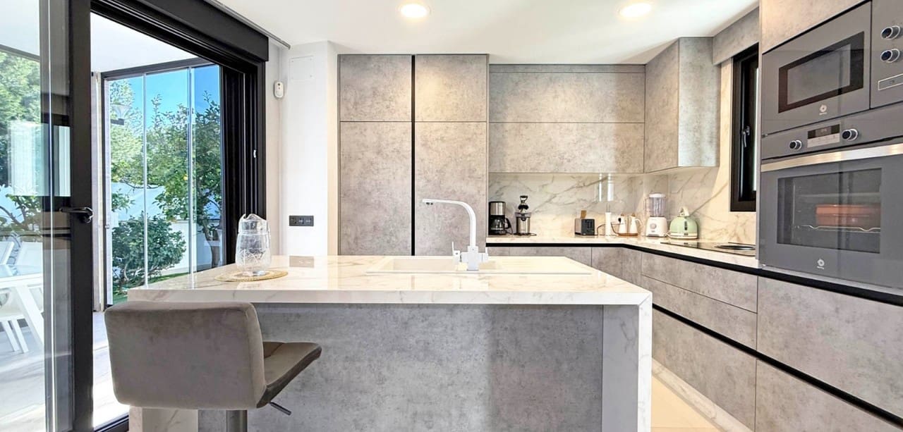 3 slaapkamer Villa te koop in Orihuela Costa - € 475.000 (Ref: 9155252)