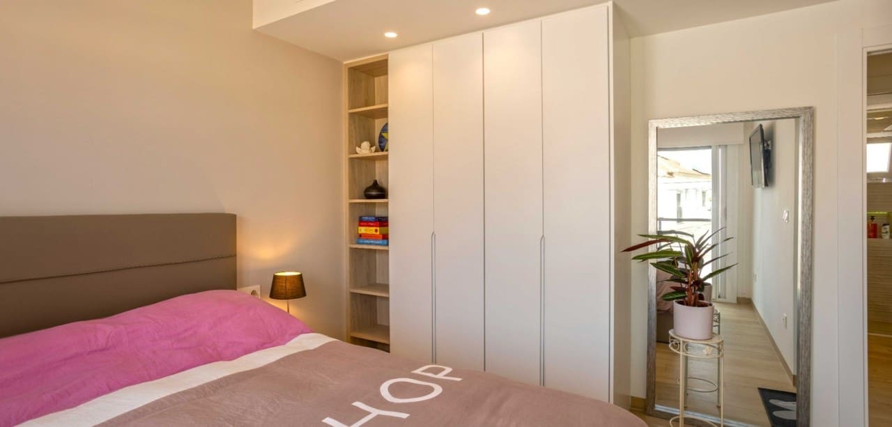 Apartamento de 2 habitaciones en Orihuela Costa en venta - 299.950 € (Ref: 9155253)