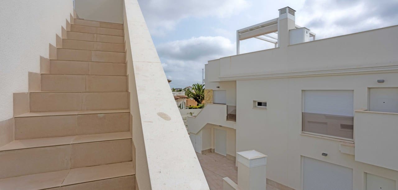 Apartamento de 2 habitaciones en Orihuela Costa en venta - 299.950 € (Ref: 9155253)
