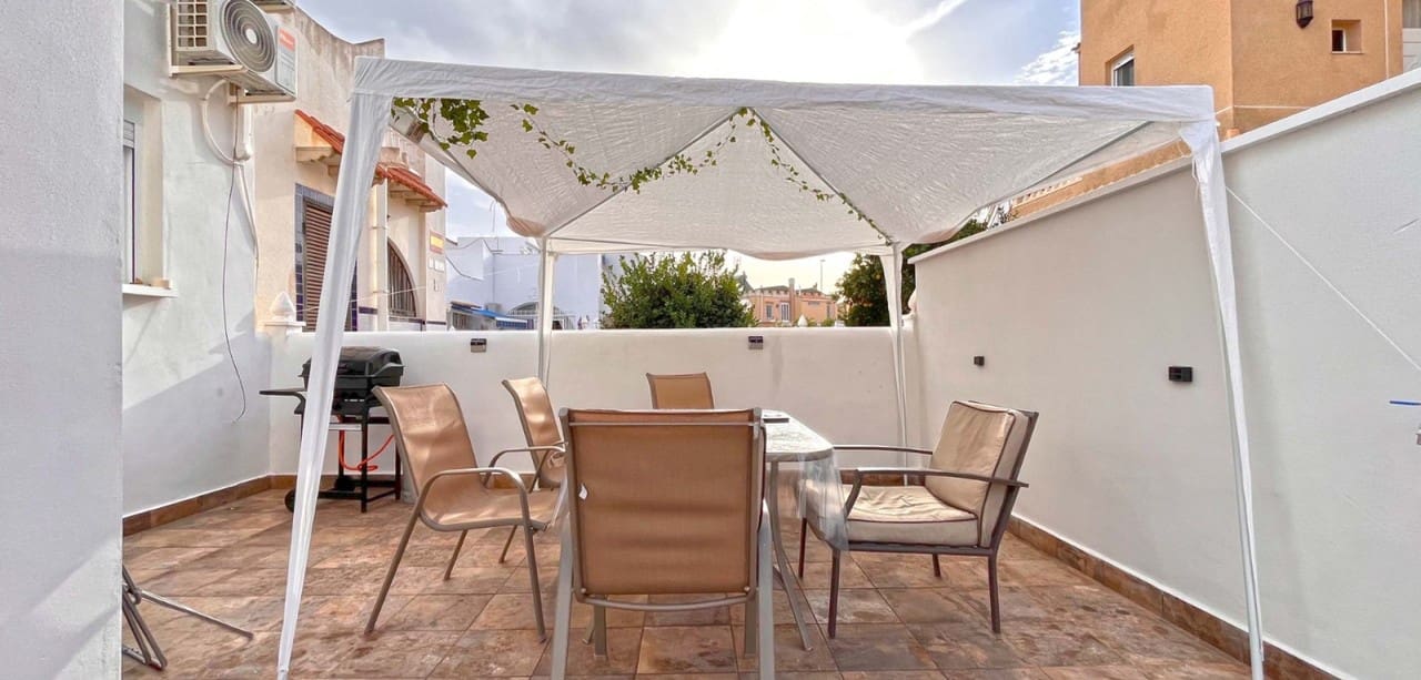 2 bedroom Bungalow for sale in Orihuela Costa - € 219,000 (Ref: 9155259)