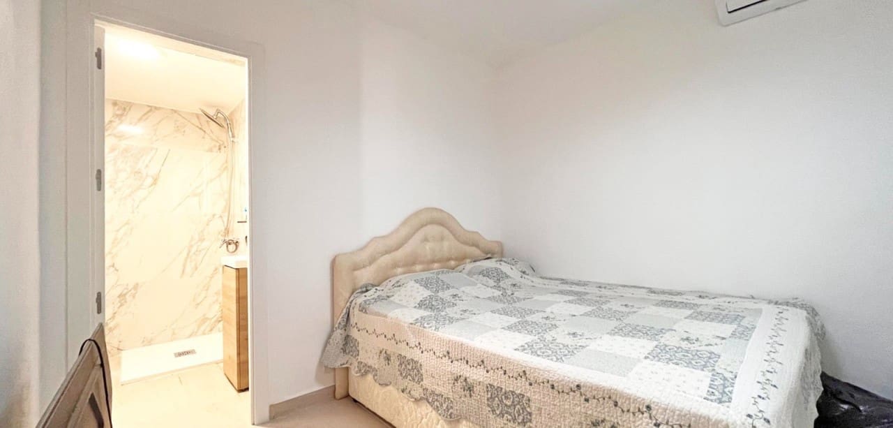 2 bedroom Bungalow for sale in Orihuela Costa - € 219,000 (Ref: 9155259)