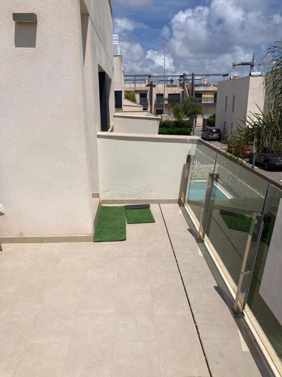 3 slaapkamer Villa te koop in Pilar de la Horadada met zwembad - € 459.000 (Ref: 9155265)