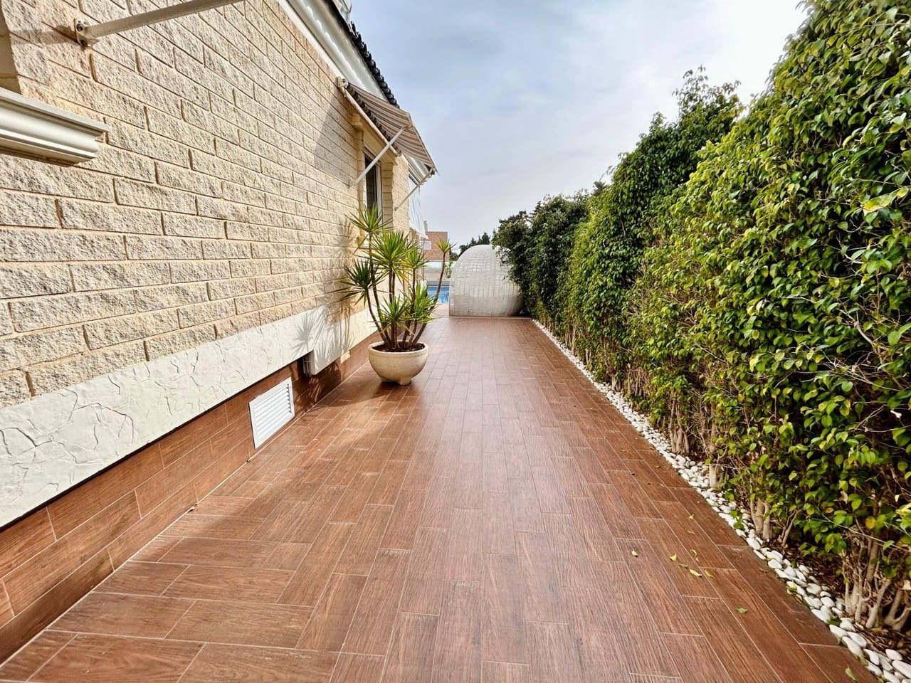 5 bedroom Villa for sale in Torrevieja - € 1,117,000 (Ref: 9155269)