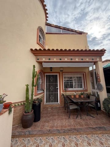 3 quarto Moradia para venda em Dehesa de Campoamor, Orihuela com piscina - 285 000 € (Ref: 9155272)