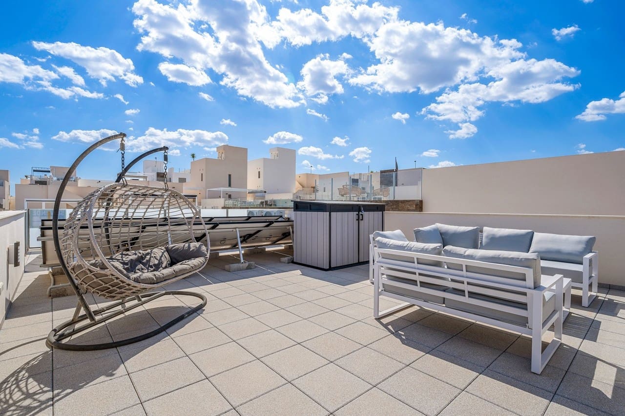 4 bedroom Villa for sale in Orihuela Costa - € 449,000 (Ref: 9155276)