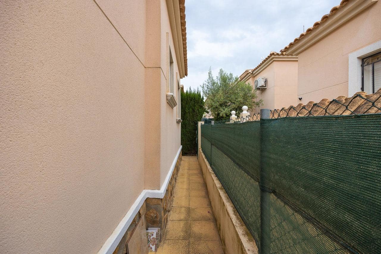 3 chambre Villa/Maison à vendre à Orihuela Costa avec piscine - 199 999 € (Ref: 9155290)
