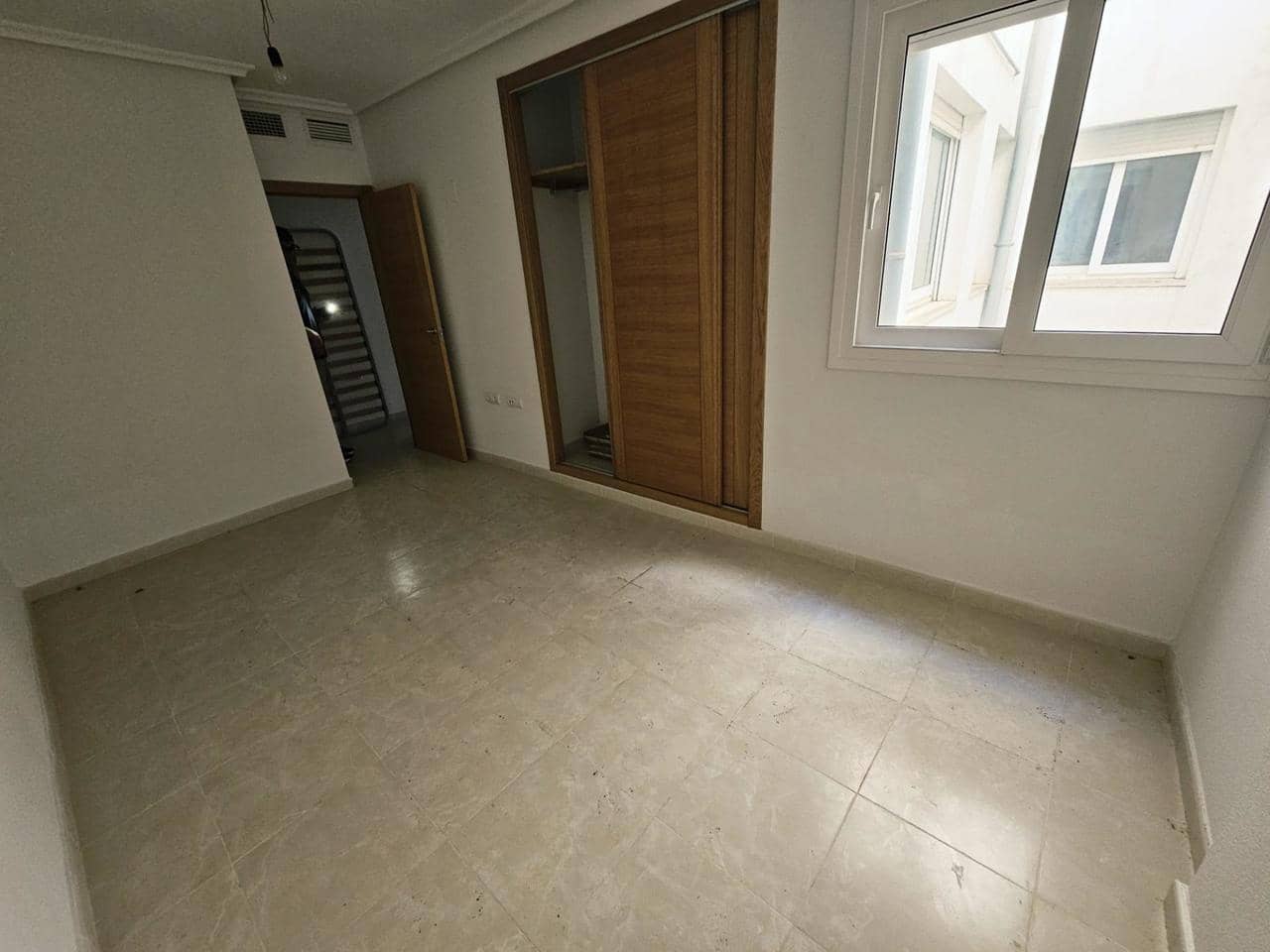3 quarto Apartamento para venda em Torrevieja - 239 900 € (Ref: 9155299)