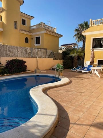 3 makuuhuone Huvila myytävänä paikassa Dehesa de Campoamor, Orihuela mukana uima-altaan - 355 000 € (Ref: 9155301)