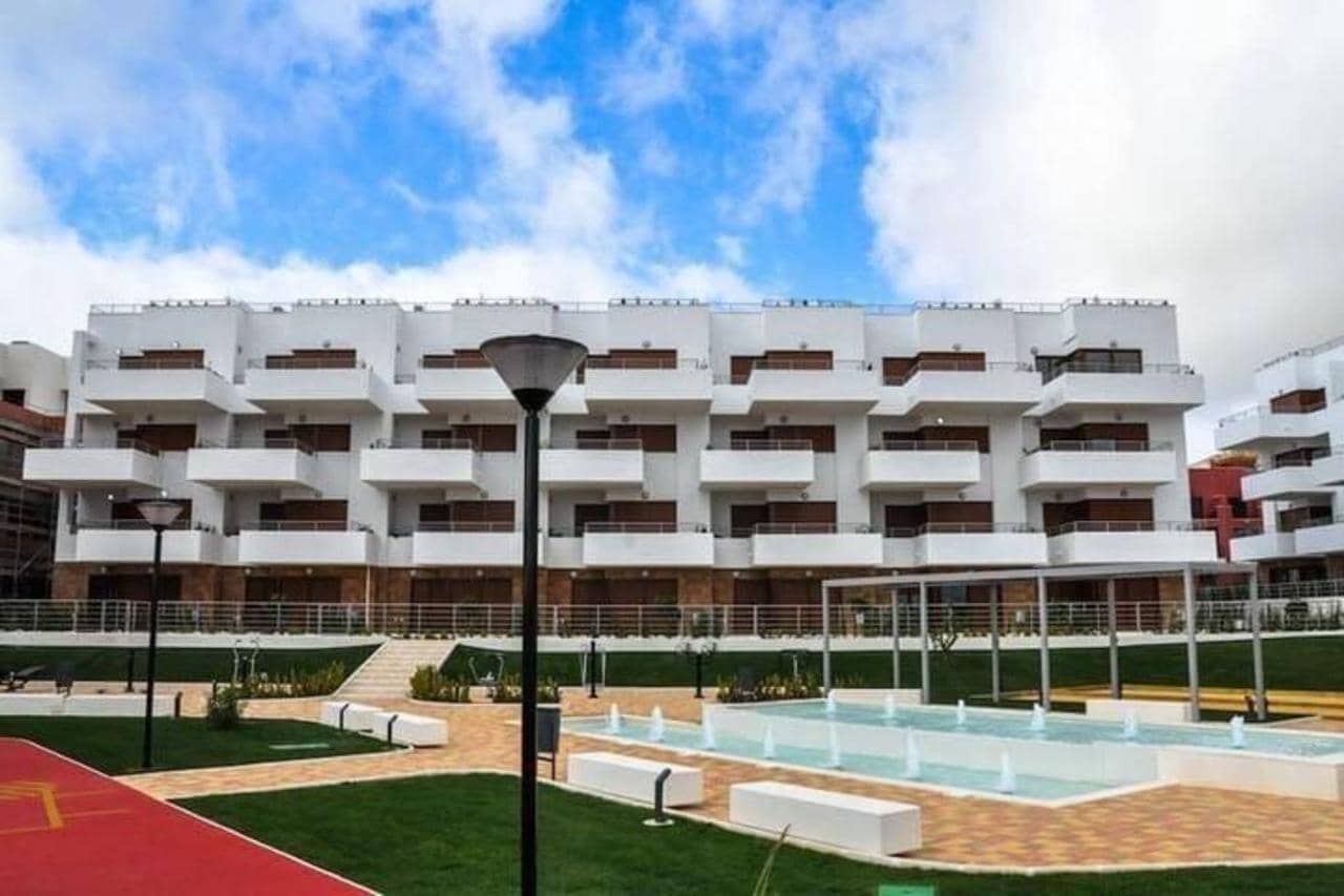 2 bedroom Apartment for sale in Orihuela Costa with pool - € 239,900 (Ref: 9155302)