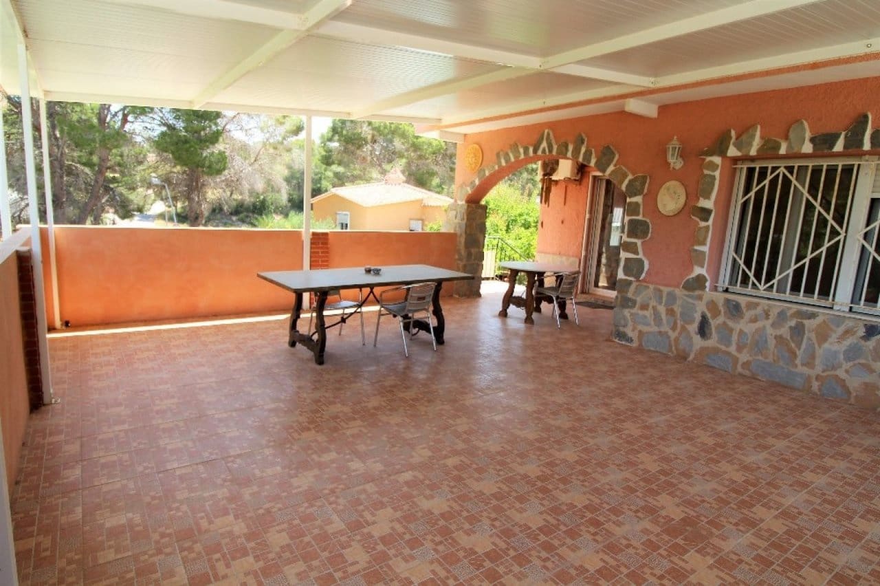 5 soveværelse Villa til salg i Torrevieja med swimmingpool - € 470.000 (Ref: 9155322)