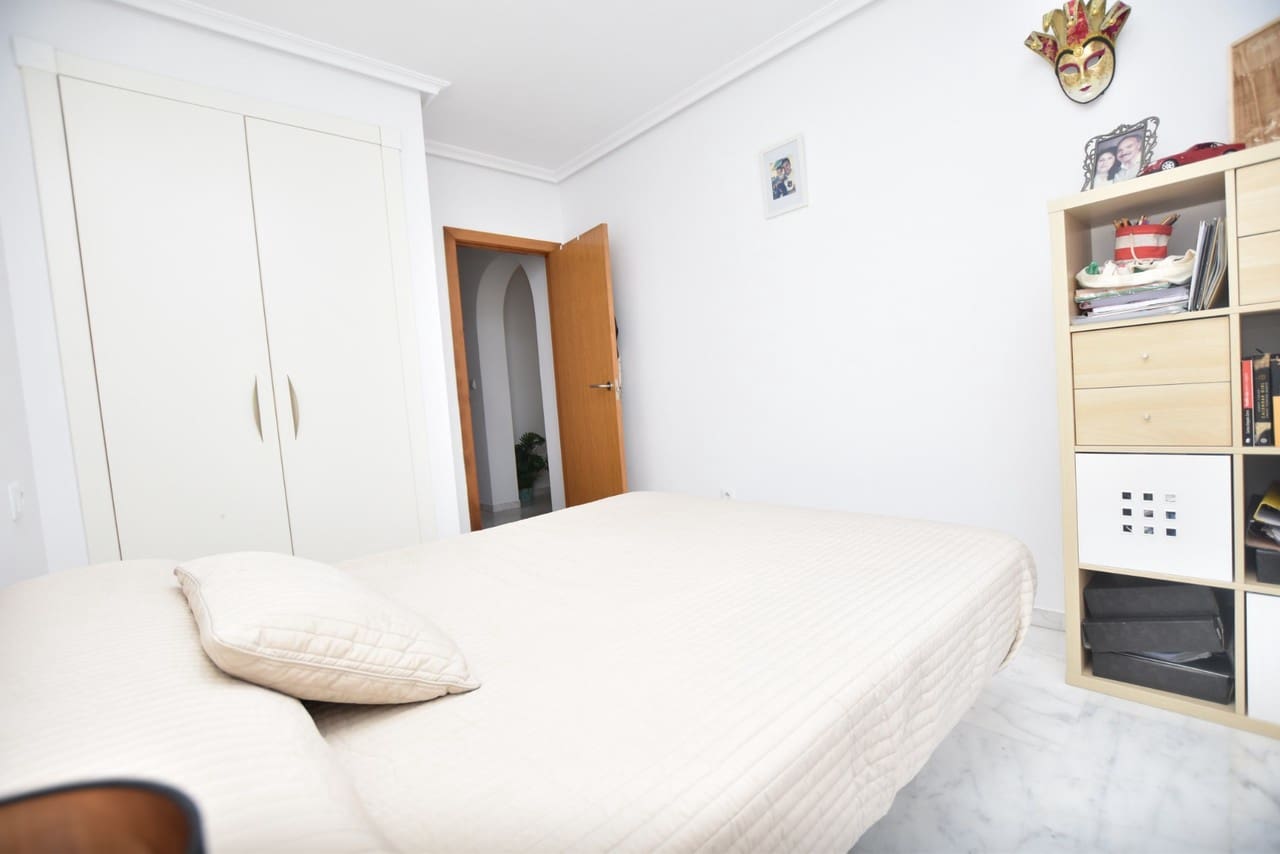 3 makuuhuone Omakotitalo myytävänä paikassa Algorfa - 195 000 € (Ref: 9155324)