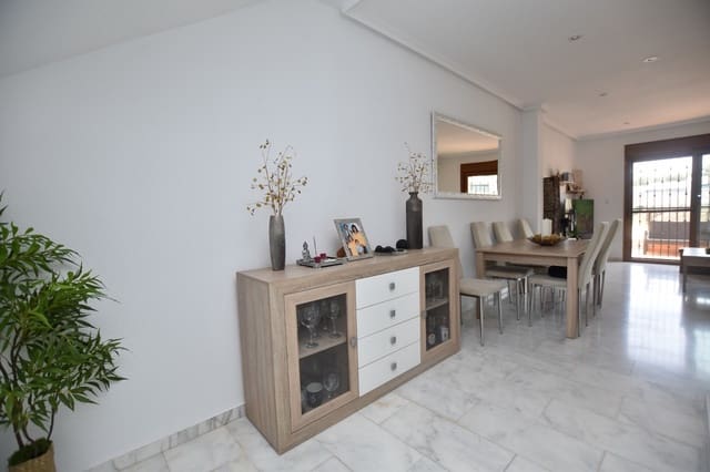 Casa de 3 habitaciones en Algorfa en venta - 195.000 € (Ref: 9155324)