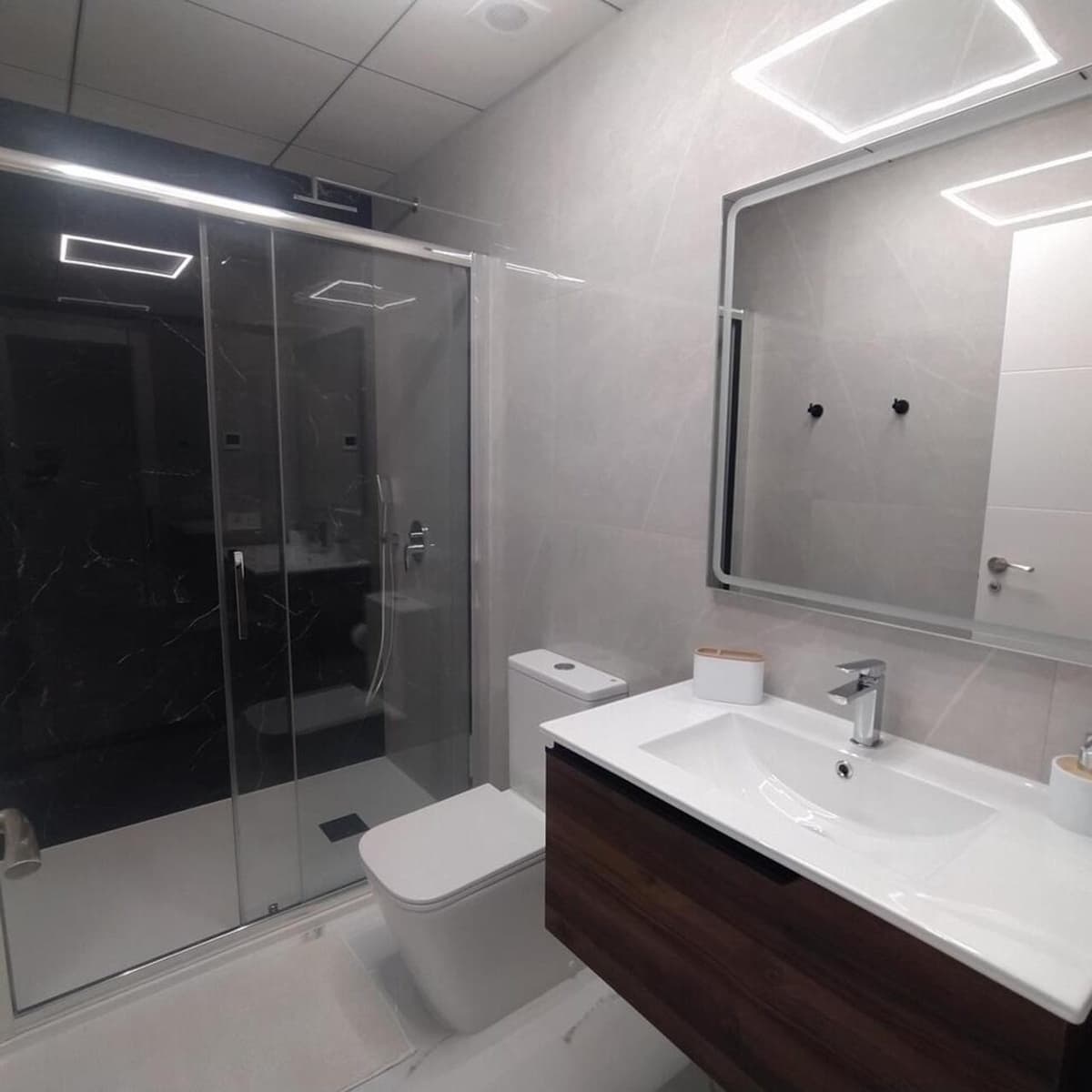 2 Zimmer Apartment zu verkaufen in Torrevieja - 250.000 € (Ref: 9155334)