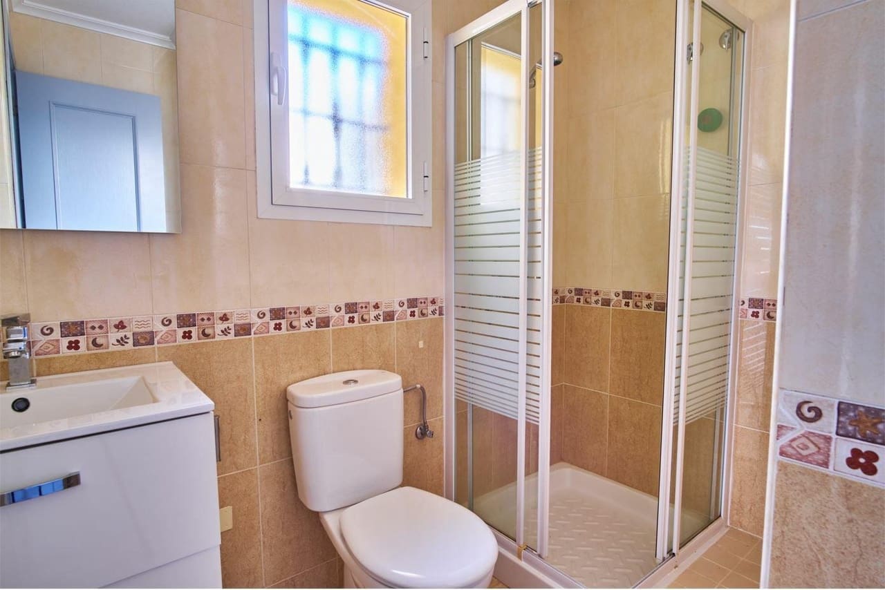 3 bedroom Villa for sale in Los Montesinos - € 260,000 (Ref: 9155366)