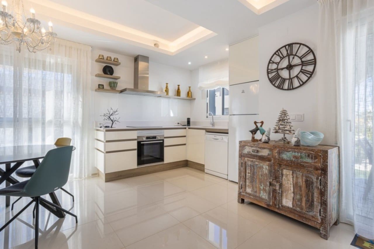 2 soveværelse Penthouse til salg i Ciudad Quesada - € 318.000 (Ref: 9155377)