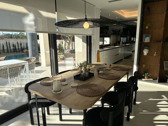 3 makuuhuone Huvila myytävänä paikassa Ciudad Quesada, Rojales - 995 000 € (Ref: 9155388)