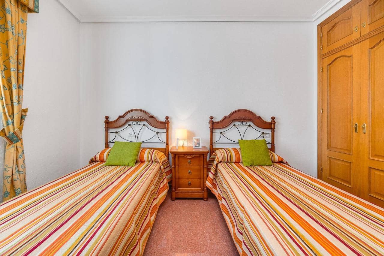 2 sypialnia Penthouse na sprzedaż w Torrevieja - 219 000 € (Ref: 9155392)