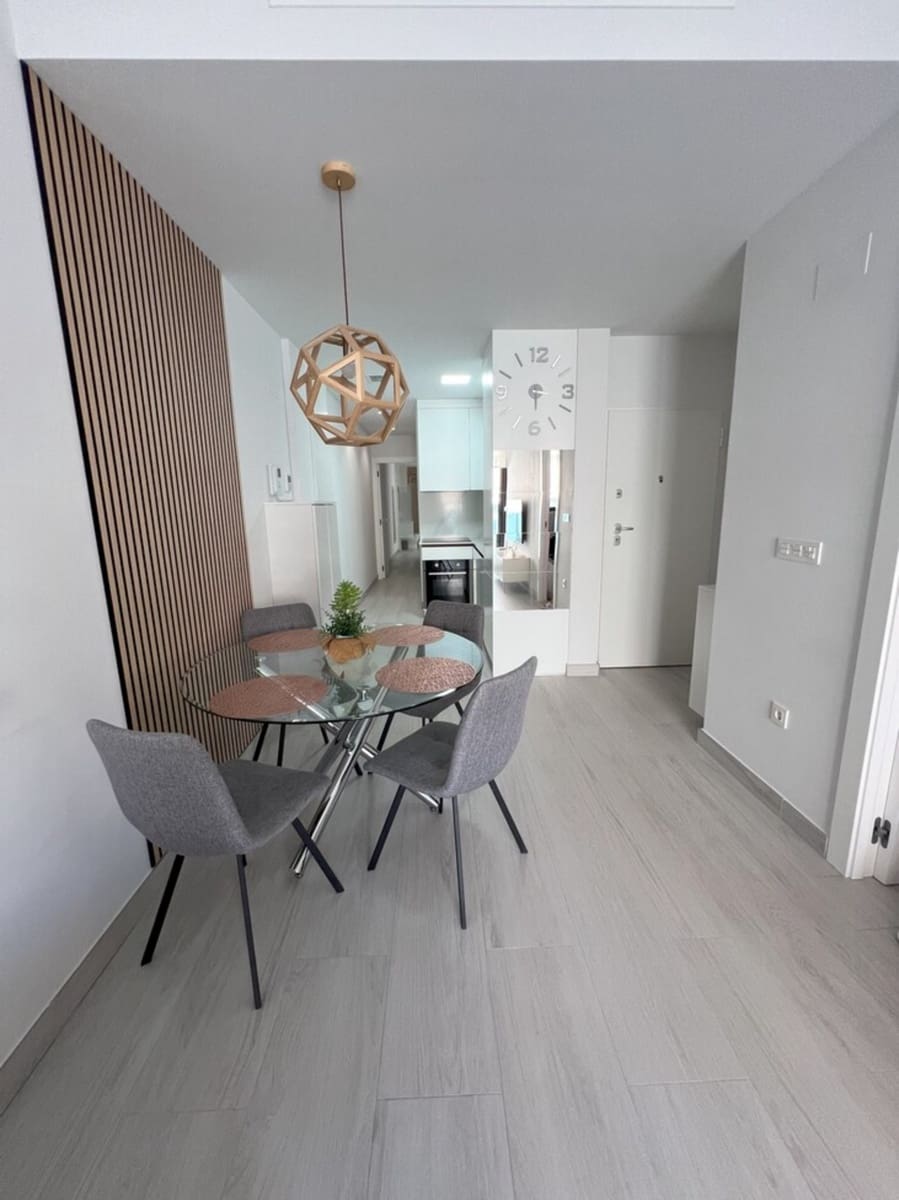 2 bedroom Apartment for sale in Torrevieja with pool - € 259,000 (Ref: 9155436)