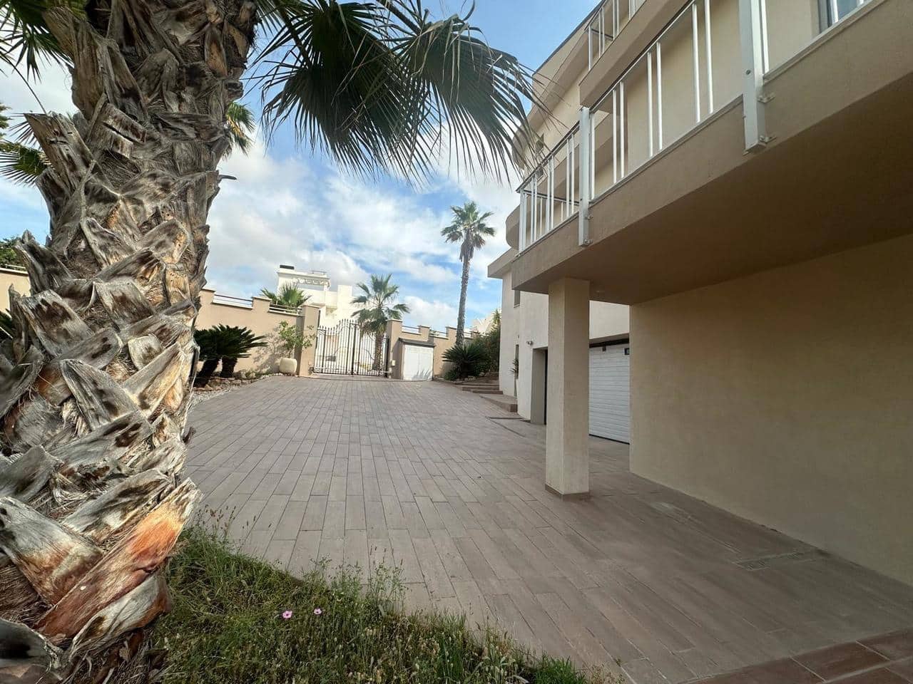 4 chambre Villa/Maison à vendre à Ciudad Quesada avec piscine - 840 000 € (Ref: 9155448)