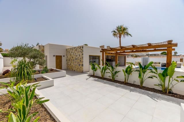 4 Zimmer Villa zu verkaufen in El Molino, Torrevieja - 795.000 € (Ref: 9155492)