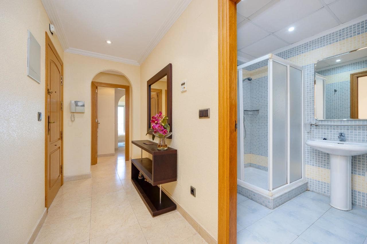 3 Zimmer Apartment zu verkaufen in Torrevieja - 430.000 € (Ref: 9155508)