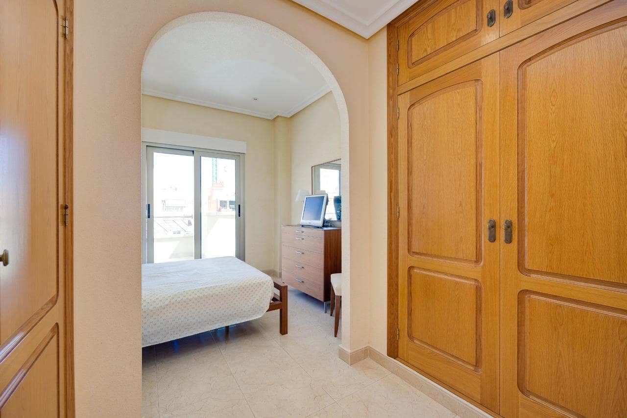 3 Zimmer Apartment zu verkaufen in Torrevieja - 430.000 € (Ref: 9155508)