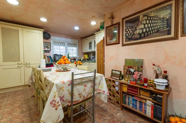 4 Zimmer Villa zu verkaufen in Dehesa de Campoamor, Orihuela mit Pool - 349.969 € (Ref: 9155517)