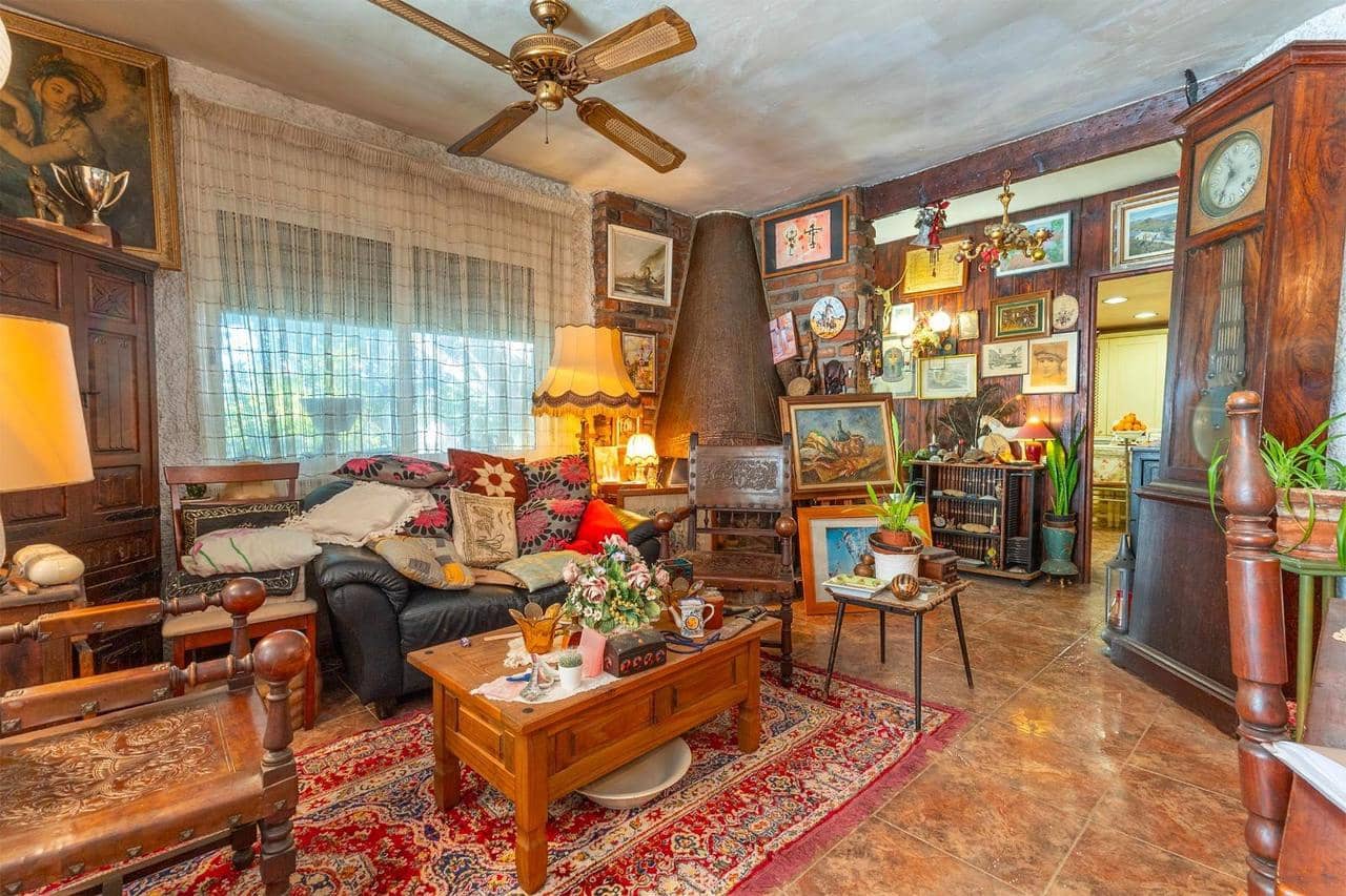 4 bedroom Villa for sale in Orihuela Costa with pool - € 349,969 (Ref: 9155517)