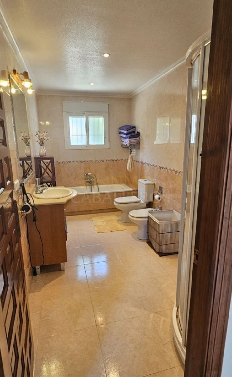 5 bedroom Villa for sale in Pinar de Campoverde - € 725,000 (Ref: 9155531)