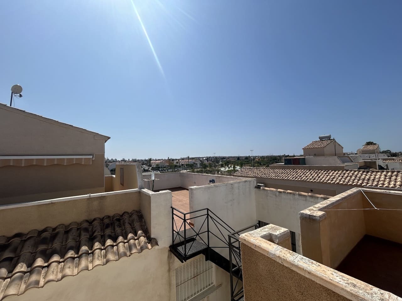 2 makuuhuone Omakotitalo myytävänä paikassa Torrevieja - 179 000 € (Ref: 9155537)