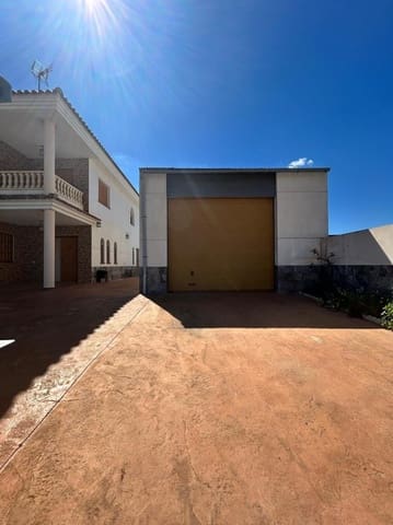 4 soveværelse Villa til salg i Centro, Los Alcázares med swimmingpool - € 260.000 (Ref: 9155569)