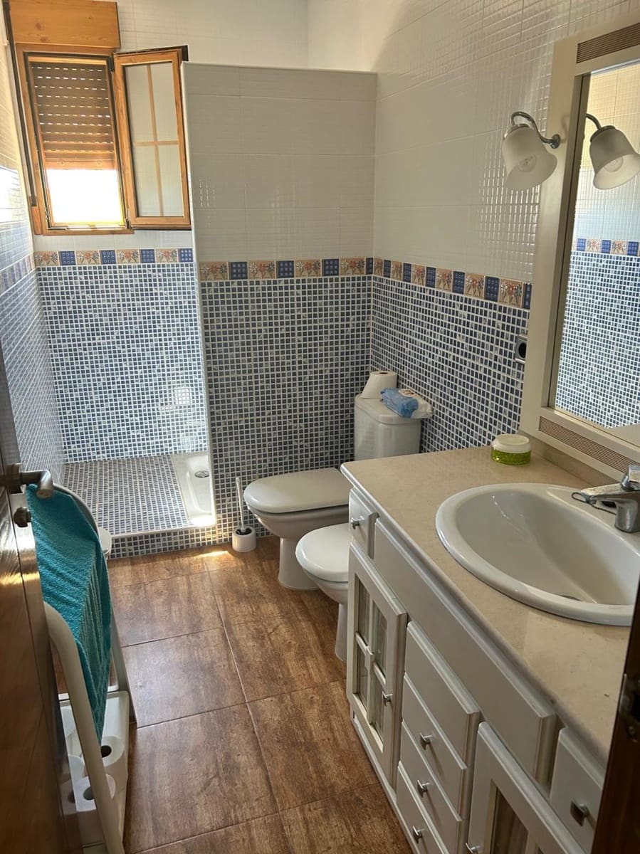 4 soveværelse Villa til salg i Los Alcazares med swimmingpool - € 260.000 (Ref: 9155569)