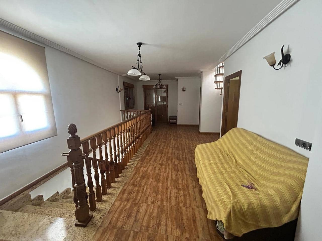 4 soveværelse Villa til salg i Los Alcazares med swimmingpool - € 260.000 (Ref: 9155569)