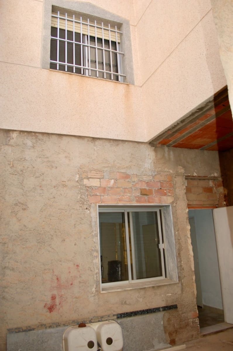 6 soveværelse Byhus til salg i San Pedro del Pinatar - € 239.000 (Ref: 9155593)