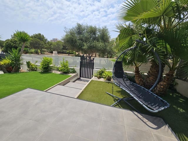 3 bedroom Villa for sale in Dehesa de Campoamor, Orihuela with pool - € 499,000 (Ref: 9155602)