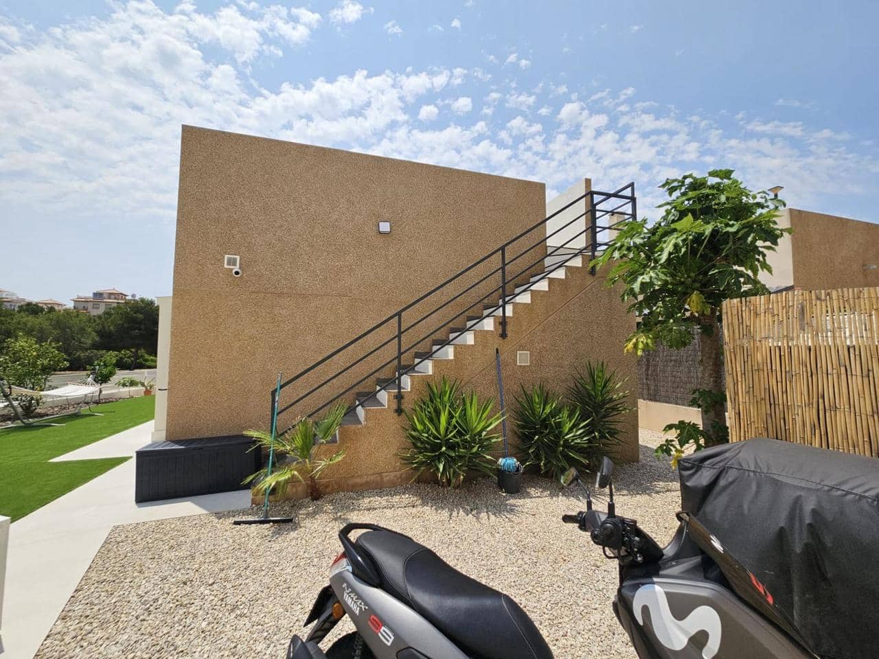 3 soveværelse Villa til salg i Orihuela Costa med swimmingpool - € 499.000 (Ref: 9155602)