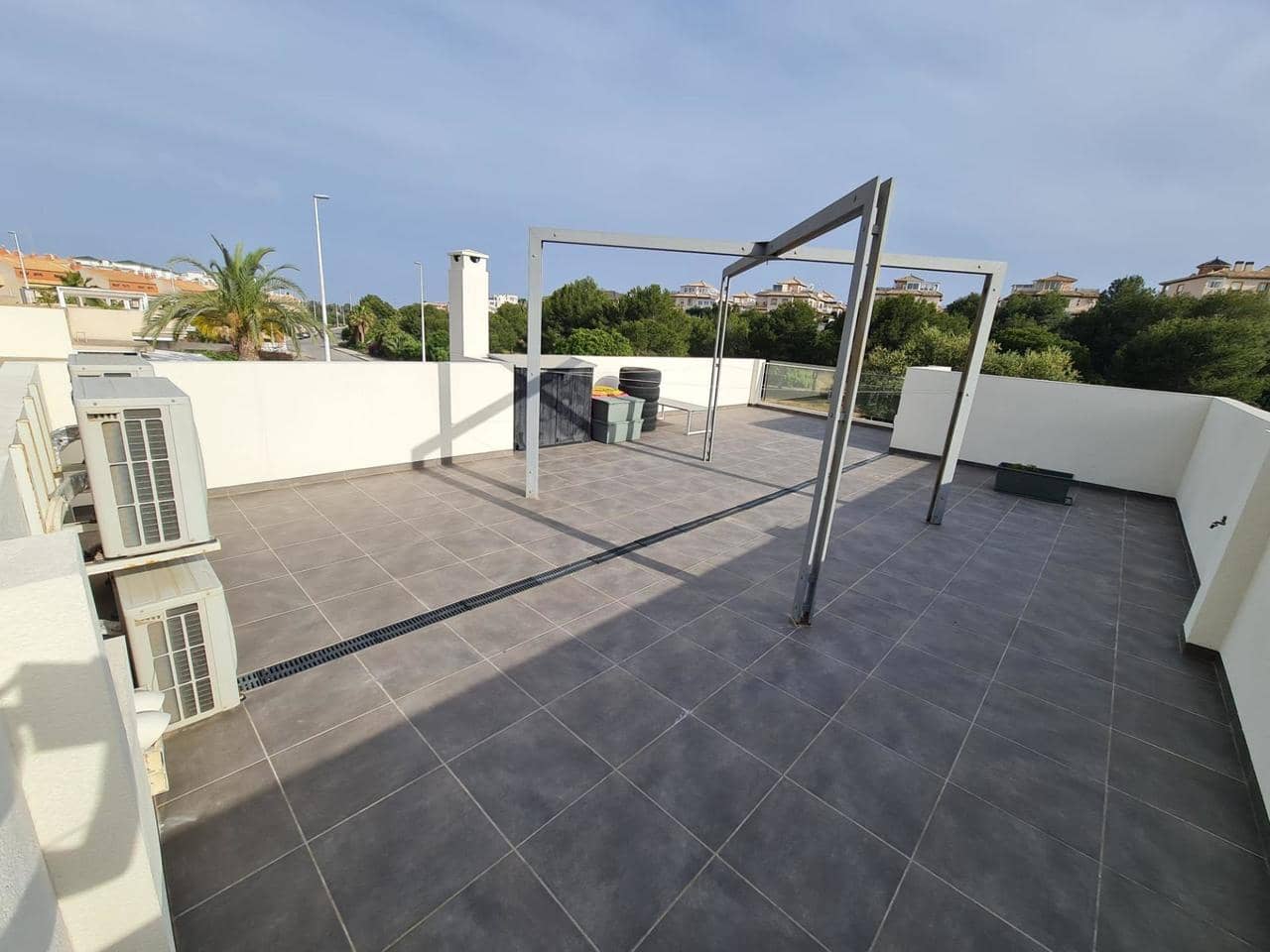3 soveværelse Villa til salg i Orihuela Costa med swimmingpool - € 499.000 (Ref: 9155602)