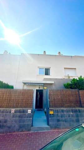 Casa de 2 habitaciones en El Molino, Torrevieja en venta con piscina - 301.000 € (Ref: 9155620)