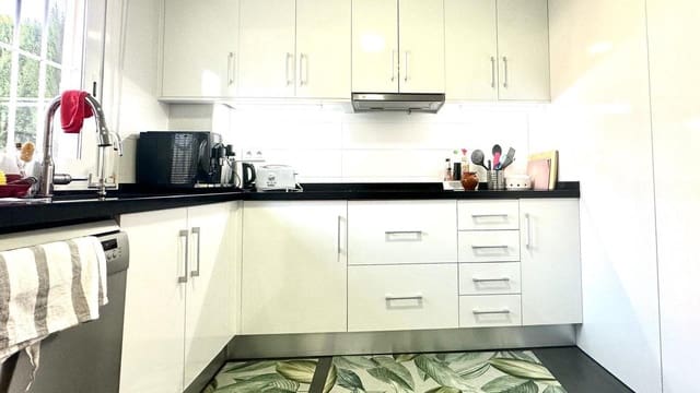 Casa de 2 habitaciones en El Molino, Torrevieja en venta con piscina - 301.000 € (Ref: 9155620)