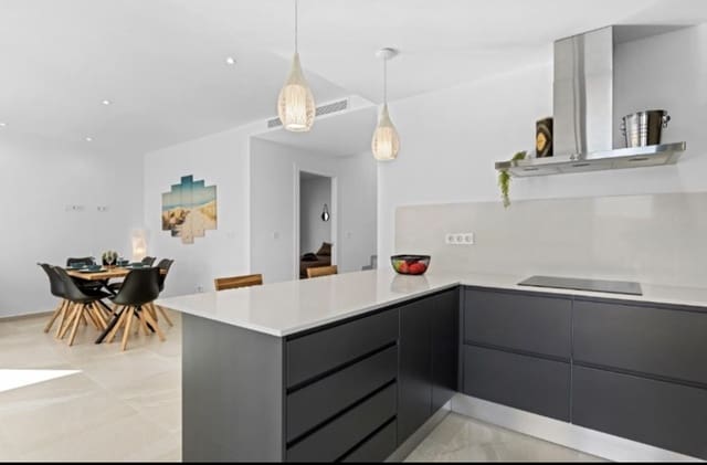 3 bedroom Villa for sale in San Miguel de Salinas - € 355,000 (Ref: 9155621)