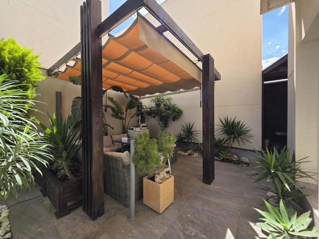 3 quarto Moradia para venda em Pilar de la Horadada ciudad, Pilar de la Horadada com piscina - 427 800 € (Ref: 9155631)