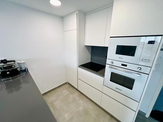 Apartamento de 2 habitaciones en Centro, Los Alcázares en venta con piscina - 275.000 € (Ref: 9155636)