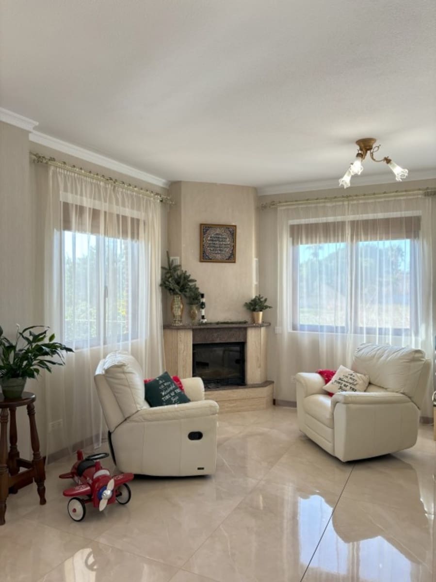 5 bedroom Villa for sale in Ciudad Quesada - € 670,000 (Ref: 9155639)