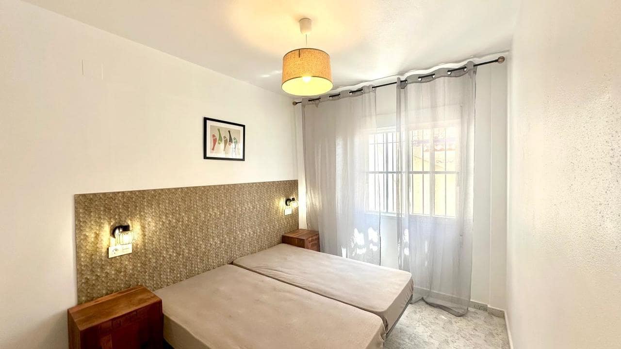 2 soveværelse Lejlighed til salg i Orihuela Costa med swimmingpool - € 179.900 (Ref: 9155645)