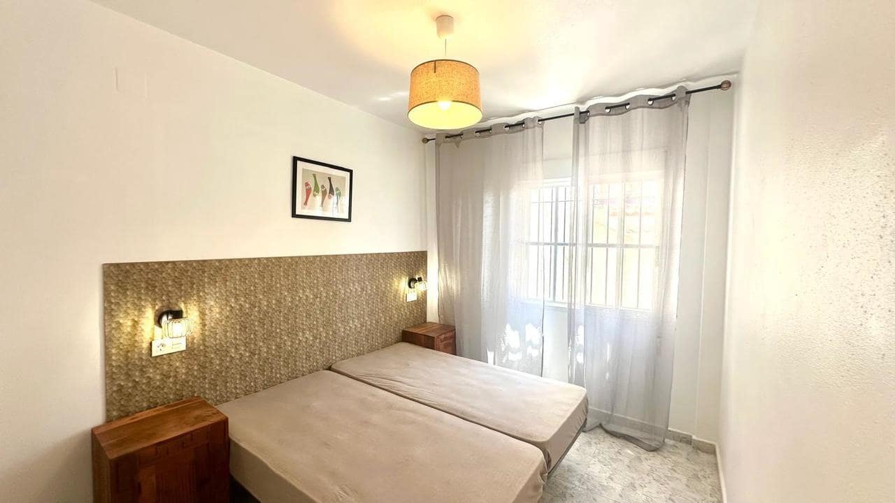 2 soveværelse Lejlighed til salg i Orihuela Costa med swimmingpool - € 179.900 (Ref: 9155645)