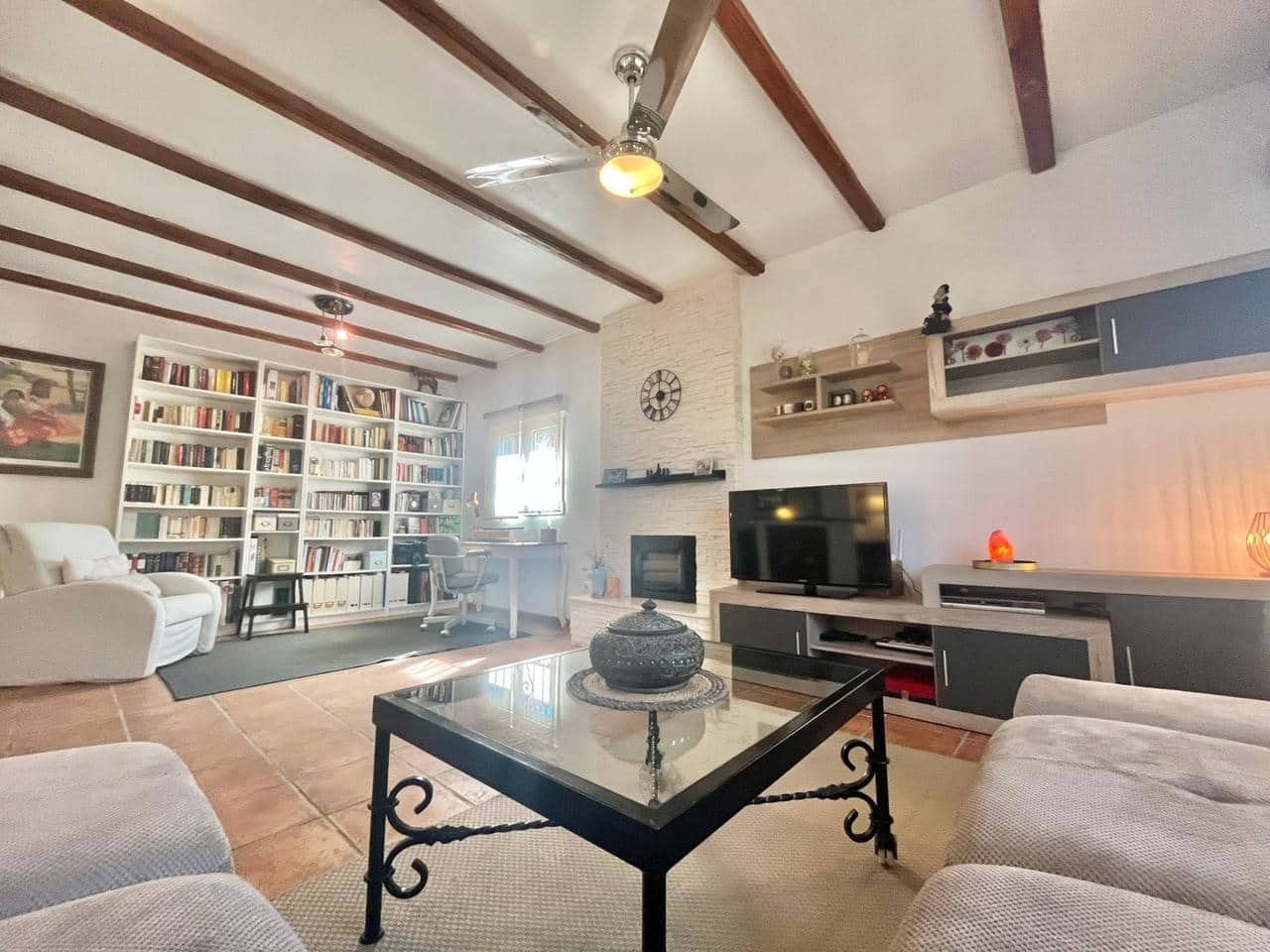 Chalet de 3 habitaciones en Torrevieja en venta - 495.000 € (Ref: 9155654)