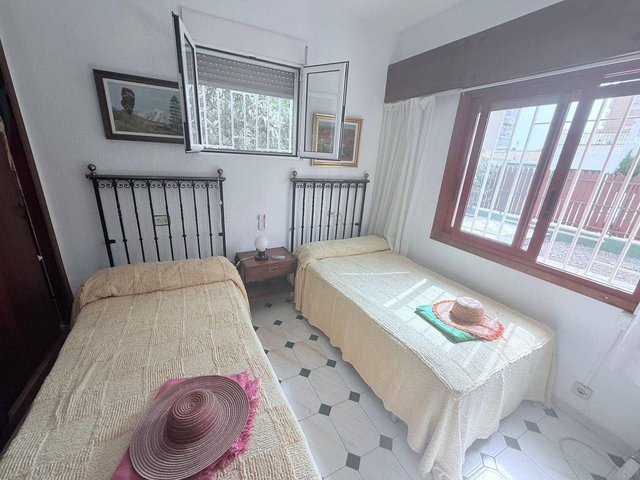 4 bedroom Villa for sale in Orihuela Costa - € 685,000 (Ref: 9155663)