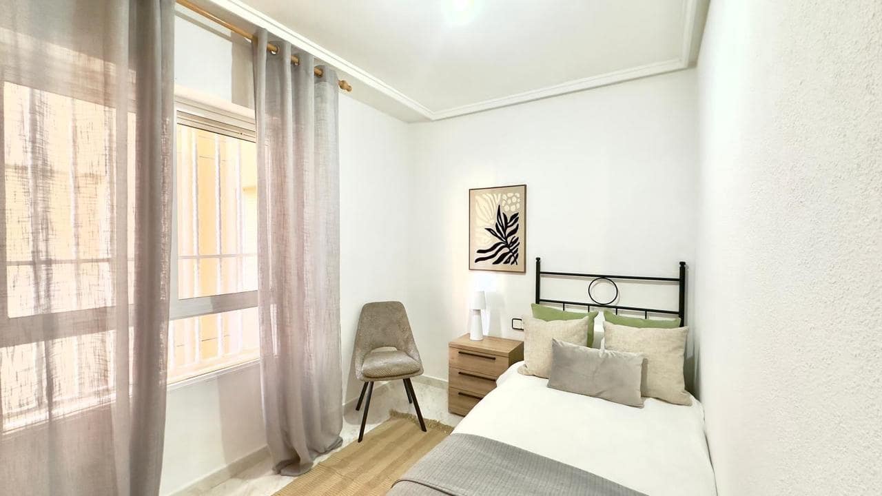 2 quarto Apartamento para venda em Torrevieja com piscina - 149 900 € (Ref: 9155668)