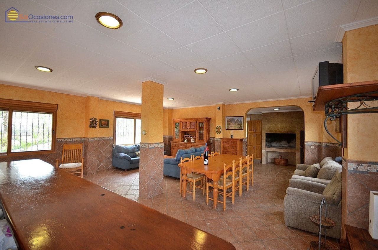 6 soveværelse Villa til salg i Torrevieja med swimmingpool - € 690.000 (Ref: 9155671)